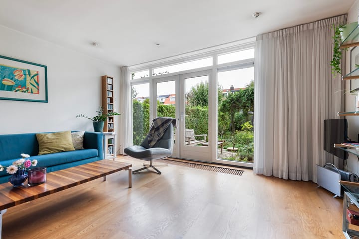 Tussenwoning te koop: Burgemeester Le Fèvre de Montignylaan 147, Rotterdam