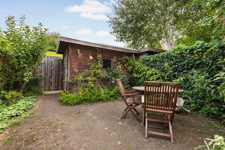 Tussenwoning te koop: Burgemeester Le Fèvre de Montignylaan 147, Rotterdam