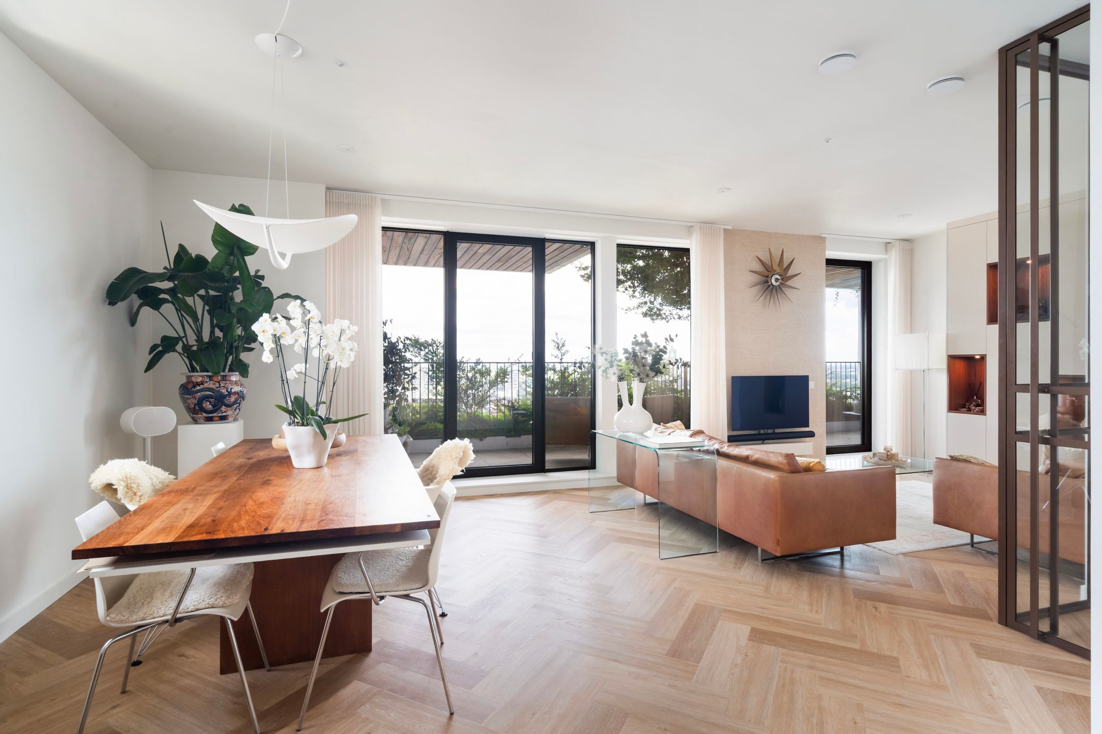 Photo 9 of Hoola van Nootenstraat 345