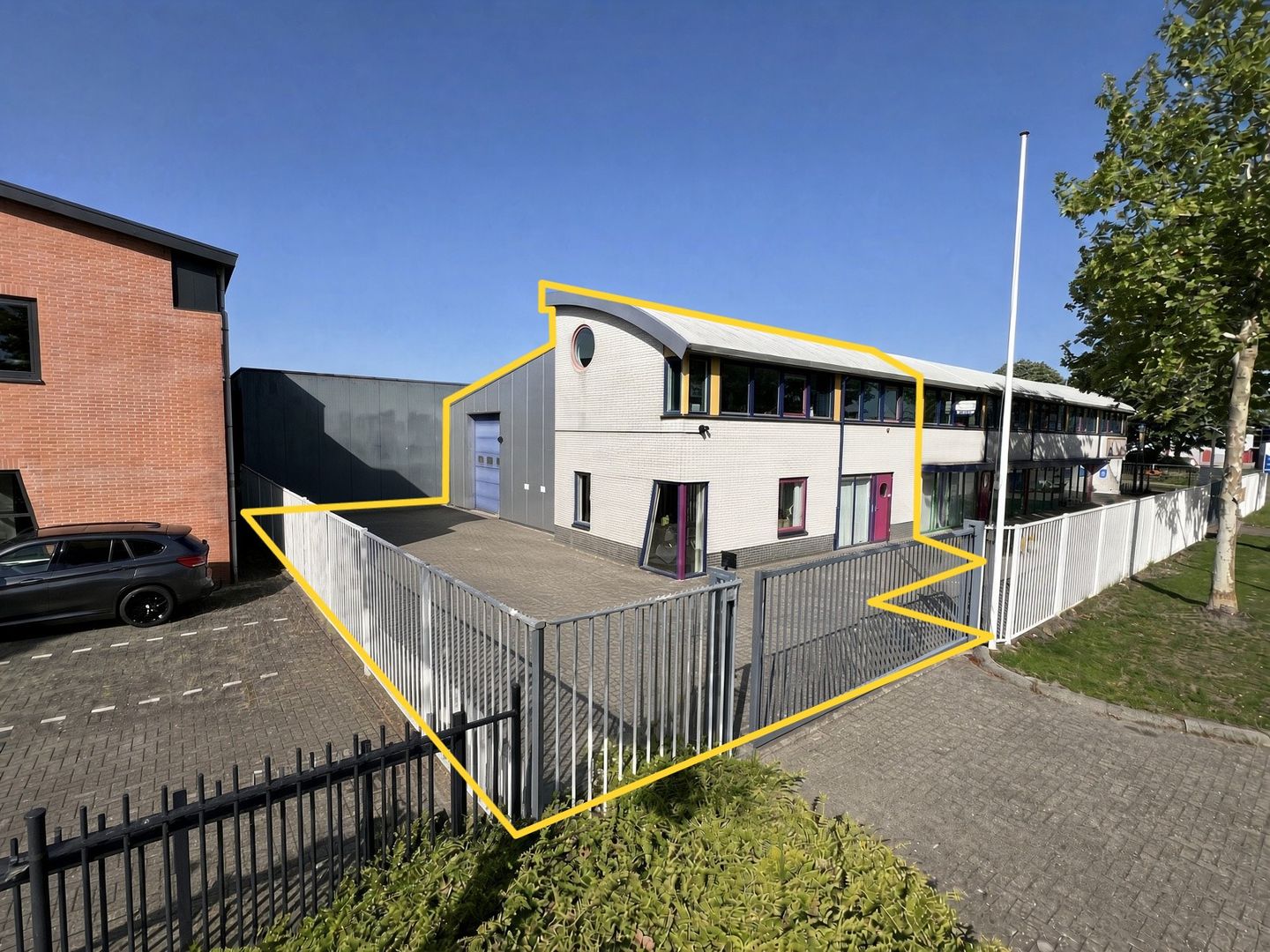 Bekijk foto 2 van Van Leeuwenhoekstraat 17