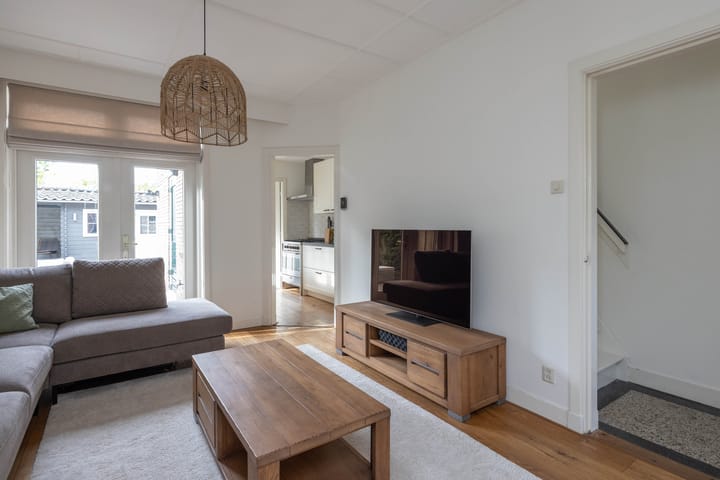 Twee-onder-één-kap te koop: Hazelaarweg 25, Hengelo