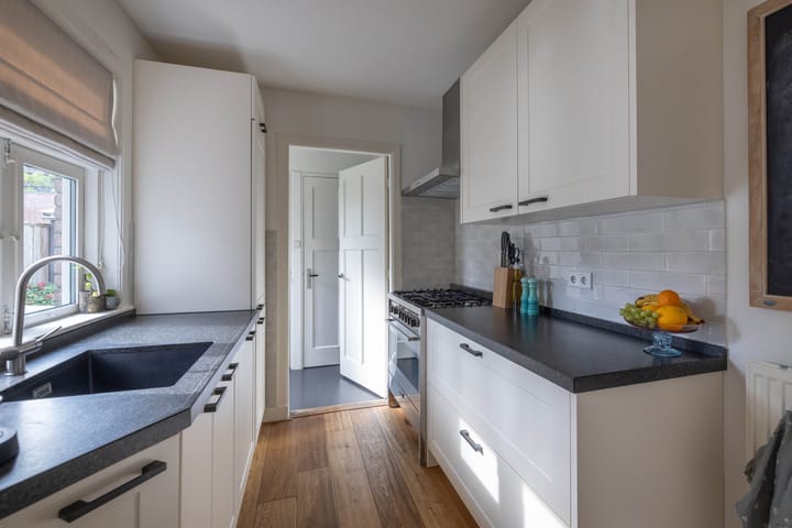 Twee-onder-één-kap te koop: Hazelaarweg 25, Hengelo