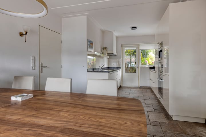 Tussenwoning te koop: Sperwer 10, Bunschoten-Spakenburg