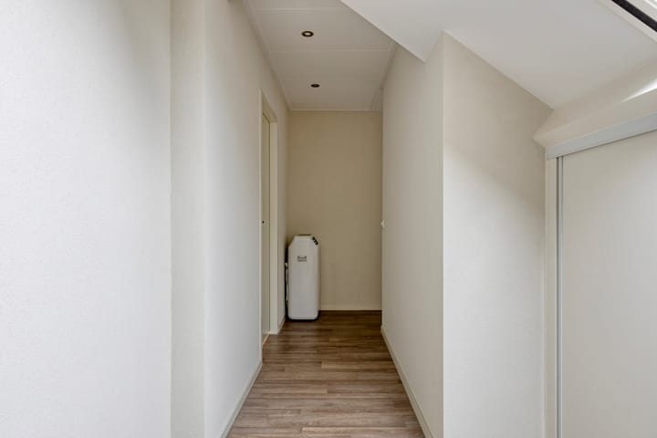 Tussenwoning te koop: Sperwer 10, Bunschoten-Spakenburg