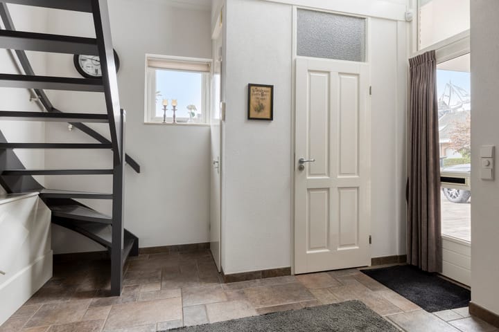Tussenwoning te koop: Sperwer 10, Bunschoten-Spakenburg