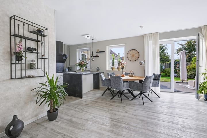 Vrijstaande woning te koop: Roelie Duinkerkenstraat 7, Coevorden