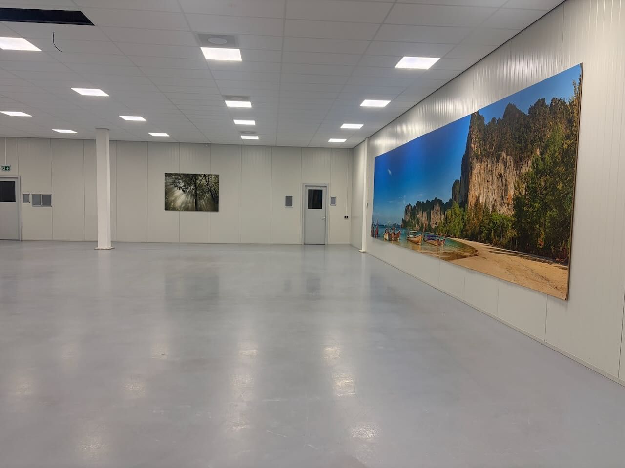 View photo 4 of Vredenburgweg 7