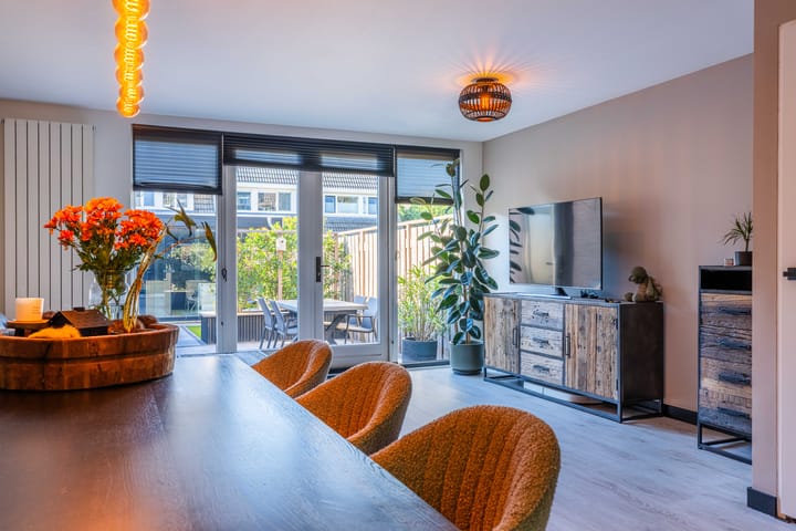 Tussenwoning te koop: Guido Gezellelaan 145, Hillegom