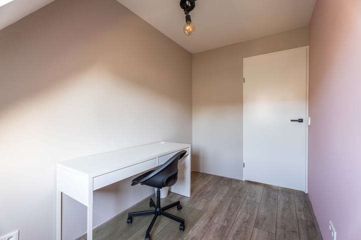 Tussenwoning te koop: Guido Gezellelaan 145, Hillegom
