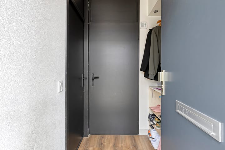 Tussenwoning te koop: Roodeschoolstraat 22, Tilburg