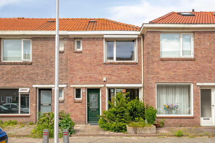 Bilderdijkstraat 21 — te koop in Tilburg, Tussenwoning
