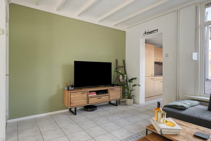 Tussenwoning te koop: Bilderdijkstraat 21, Tilburg