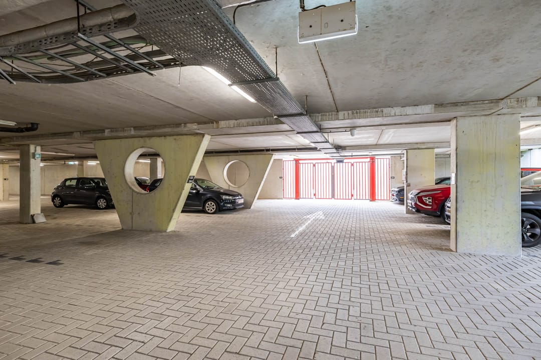 Photo 53 of Regattaweg 302