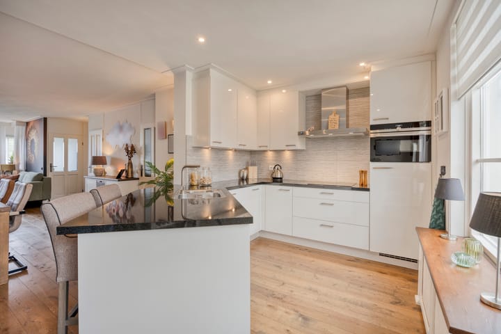 Tussenwoning te koop: Spaaihoefweg 64, Eindhoven