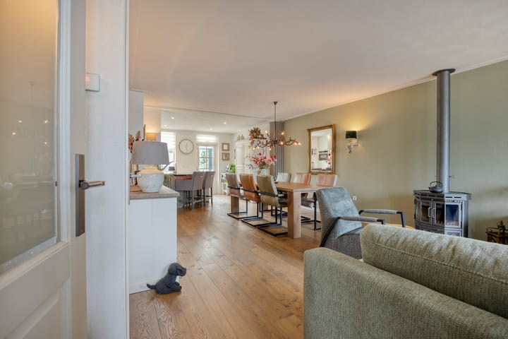 Tussenwoning te koop: Spaaihoefweg 64, Eindhoven