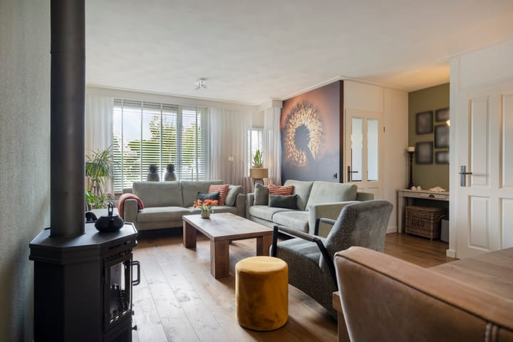 Tussenwoning te koop: Spaaihoefweg 64, Eindhoven