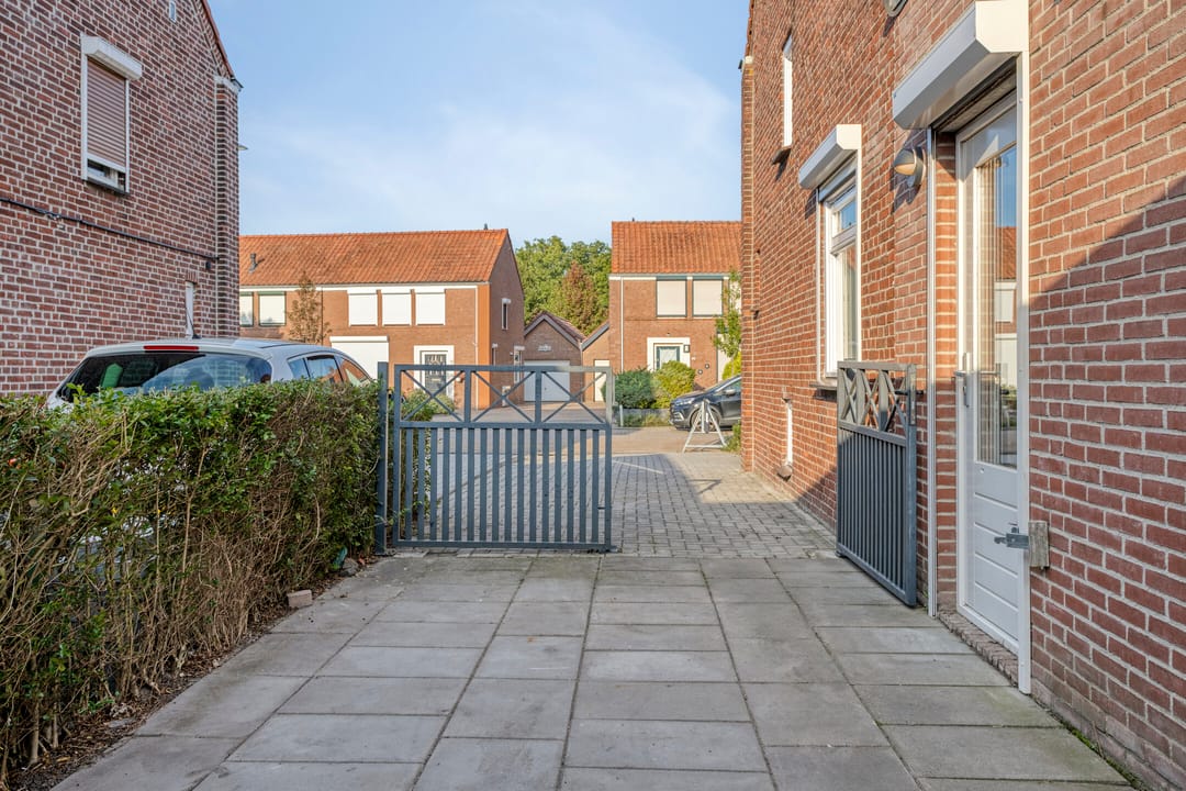 Photo 43 of Laurent Rampartstraat 30