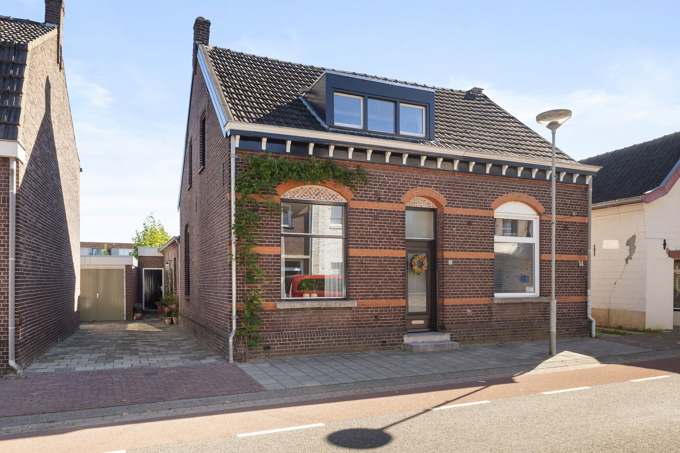 Foto 45 van Veldstraat 16