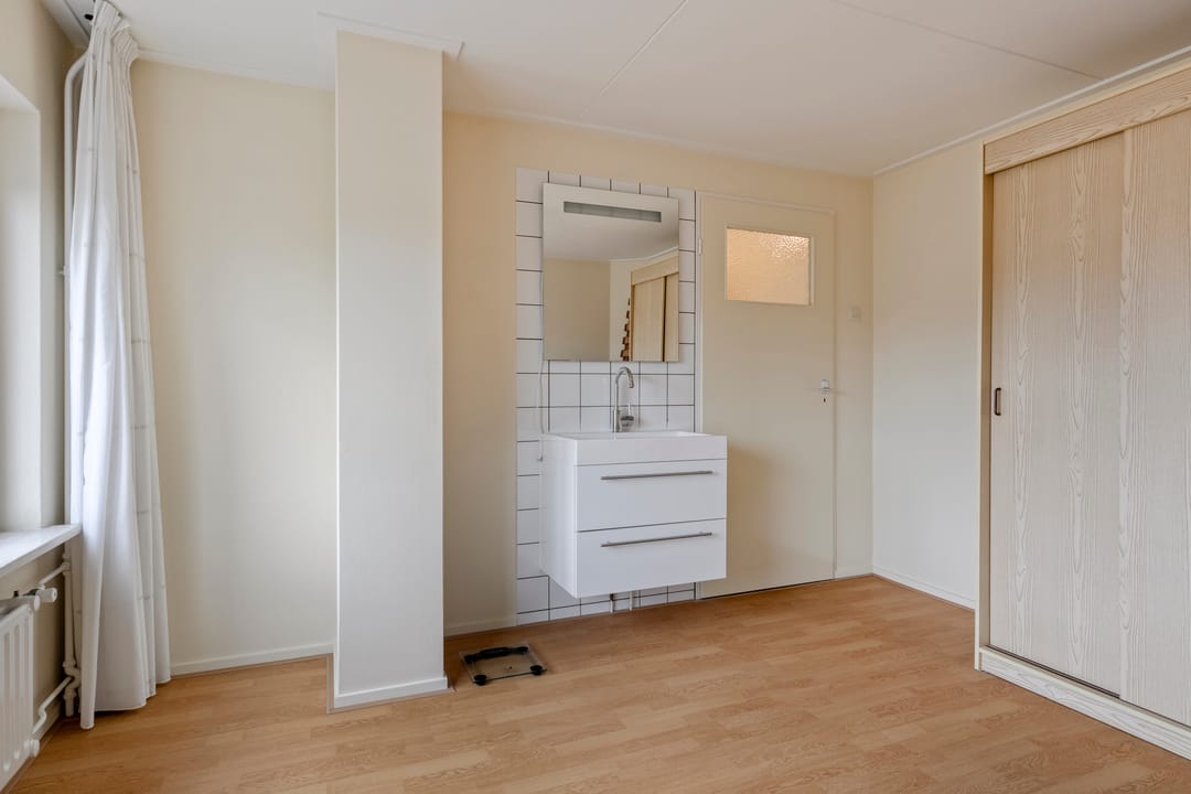 Photo 26 of Henry Dunantstraat 14