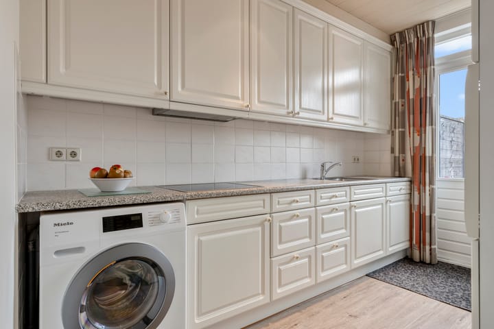 Tussenwoning te koop: Henry Dunantstraat 14, Wolphaartsdijk
