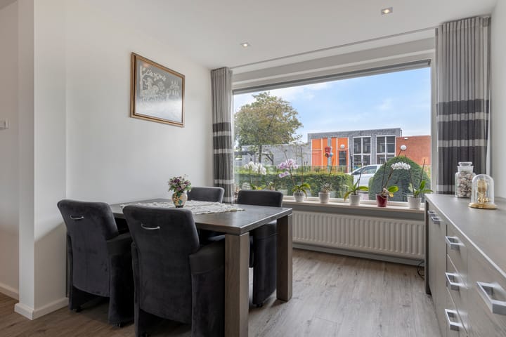 Tussenwoning te koop: Henry Dunantstraat 14, Wolphaartsdijk