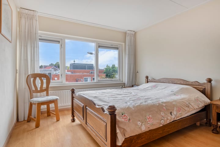 Tussenwoning te koop: Henry Dunantstraat 14, Wolphaartsdijk