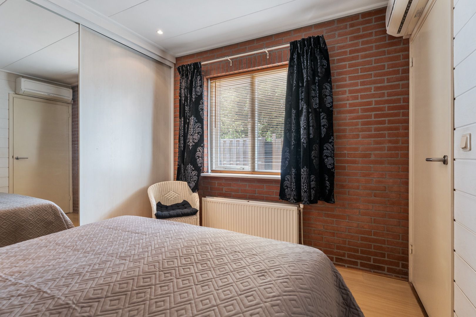 Photo 15 of van Delftstraat 52
