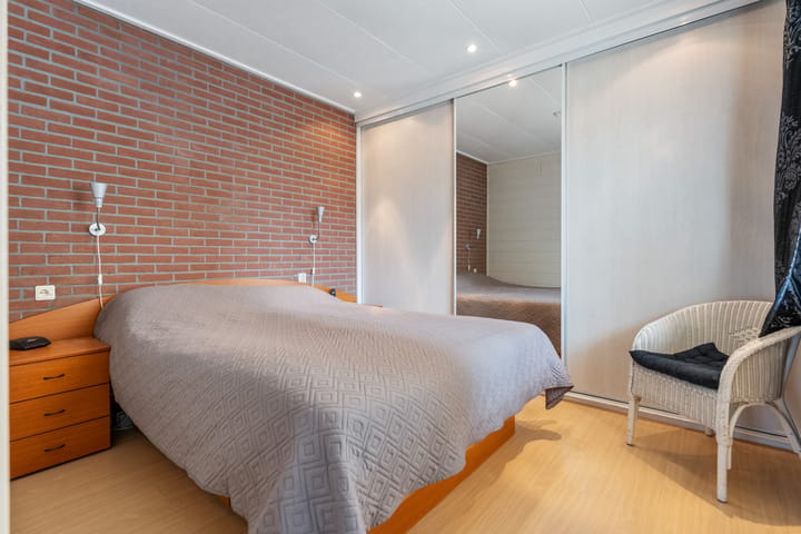 Photo 4 of van Delftstraat 52