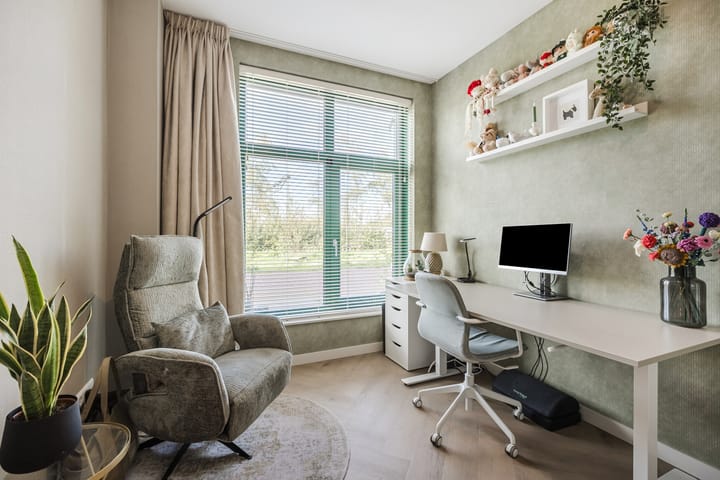 Tussenwoning te koop: Lange Waag 65, Breda