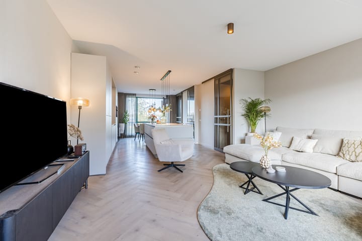 Tussenwoning te koop: Lange Waag 65, Breda