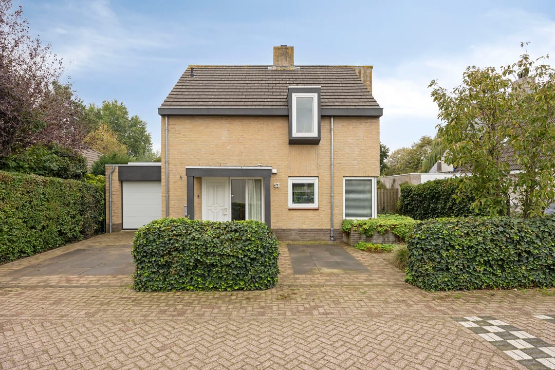 Photo 1 of Dr. J.M. den Uylstraat 53