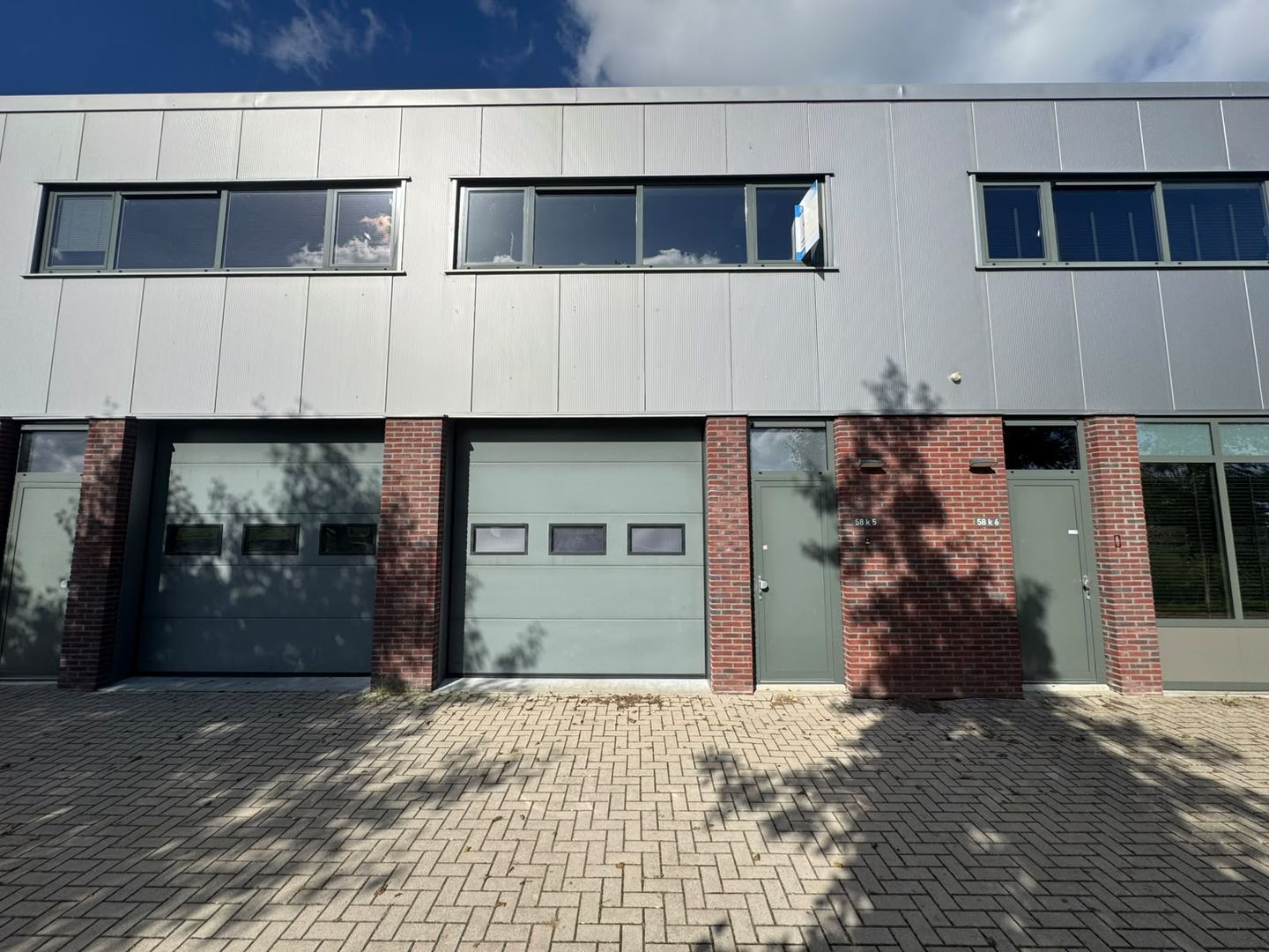 View photo 1 of Tiendweg 58-k5