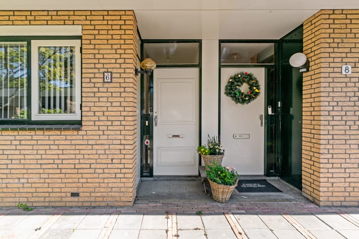 Tussenwoning te koop: Fakkelgras 6, Leiden
