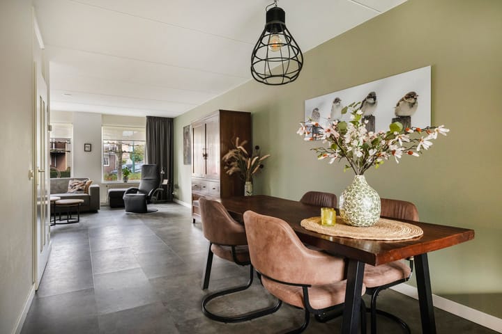 Tussenwoning te koop: Hoofdmanweg 47, Loon Op Zand