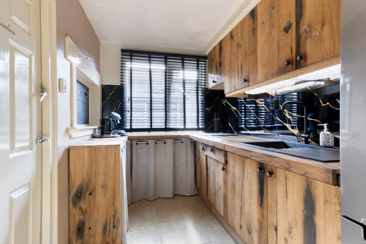 Hoekwoning te koop: Kloosterhof 12, Sneek