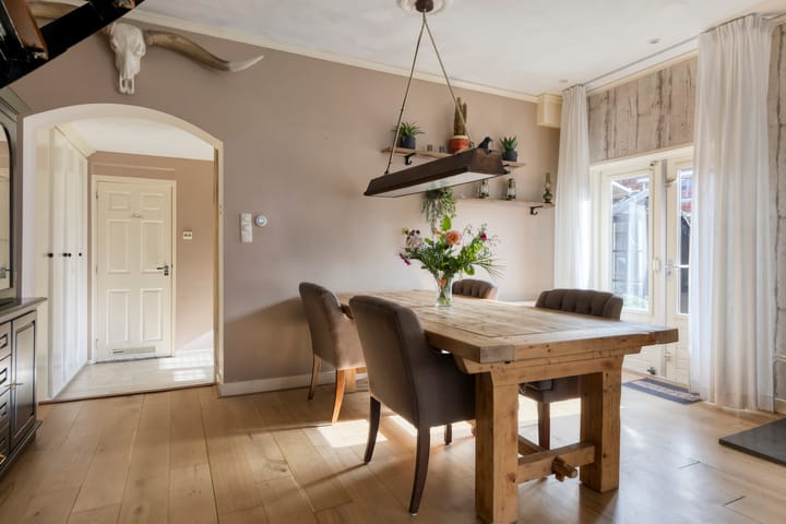 Hoekwoning te koop: Kloosterhof 12, Sneek