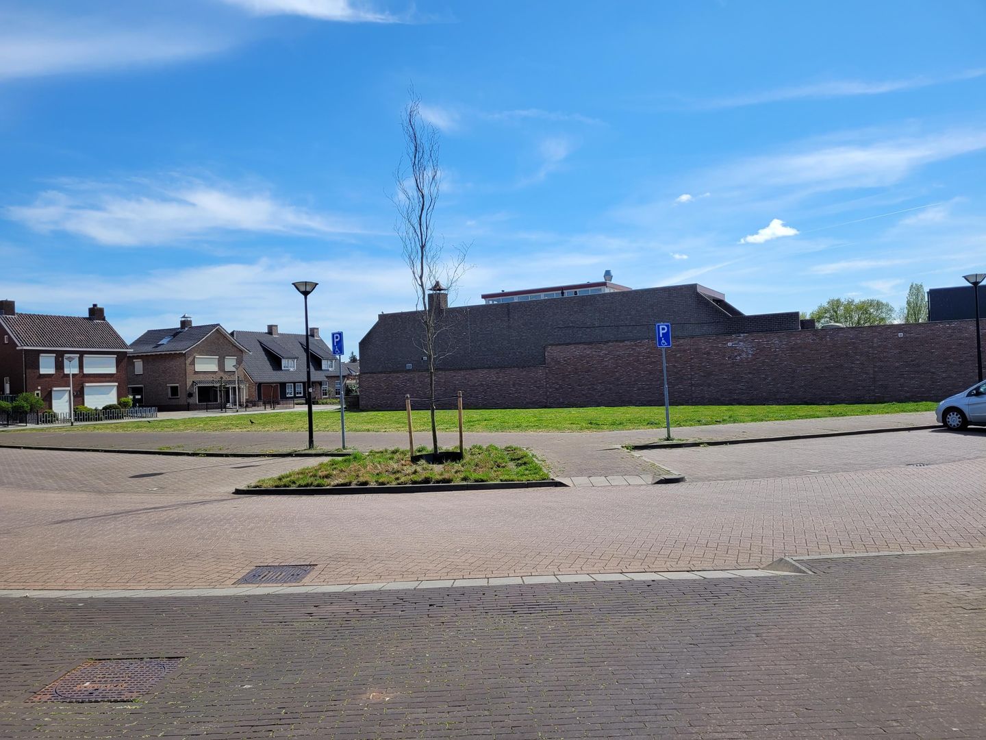 View photo 2 of Emmausplein