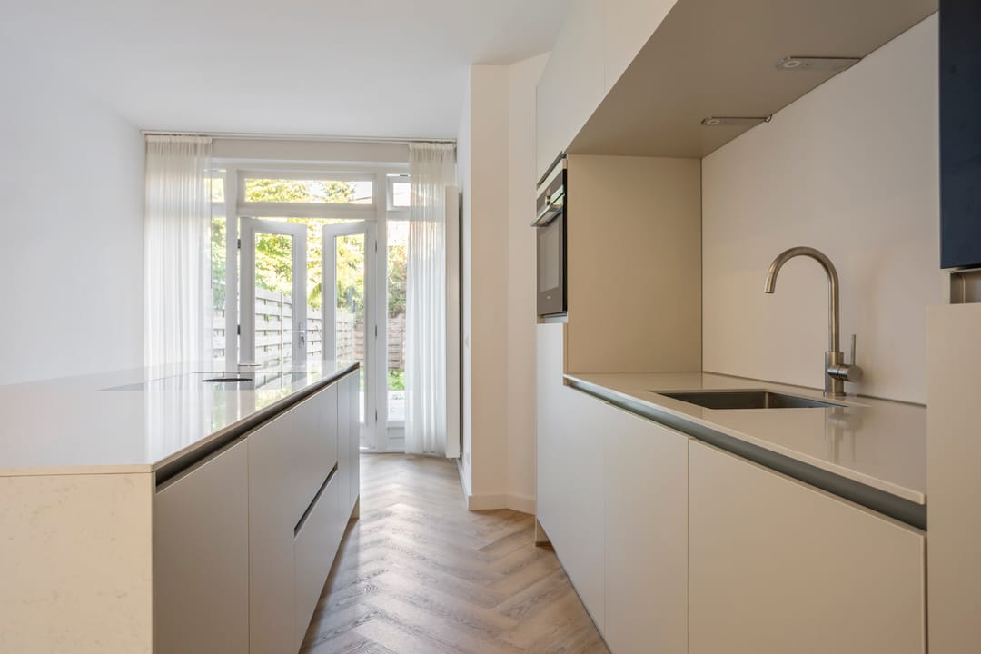 Photo 11 of Weissenbruchstraat 276