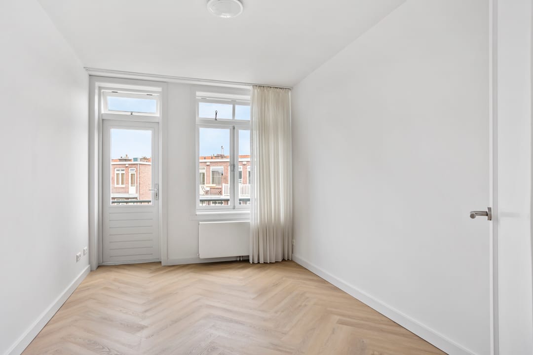 Photo 22 of Weissenbruchstraat 276