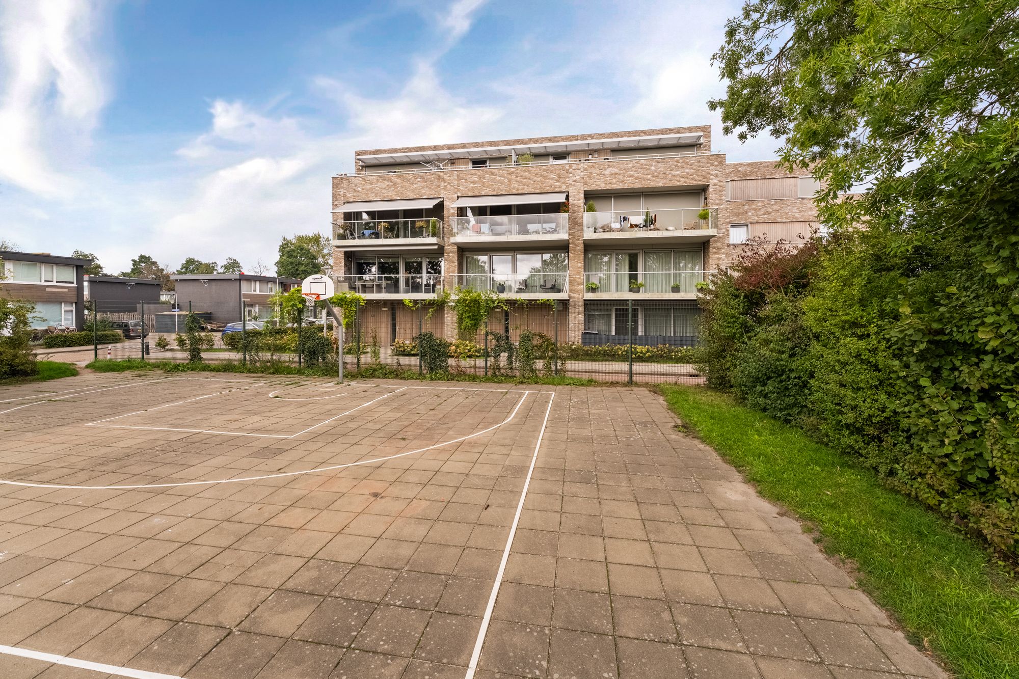 Photo 45 of Beyerinckstraat 4-E