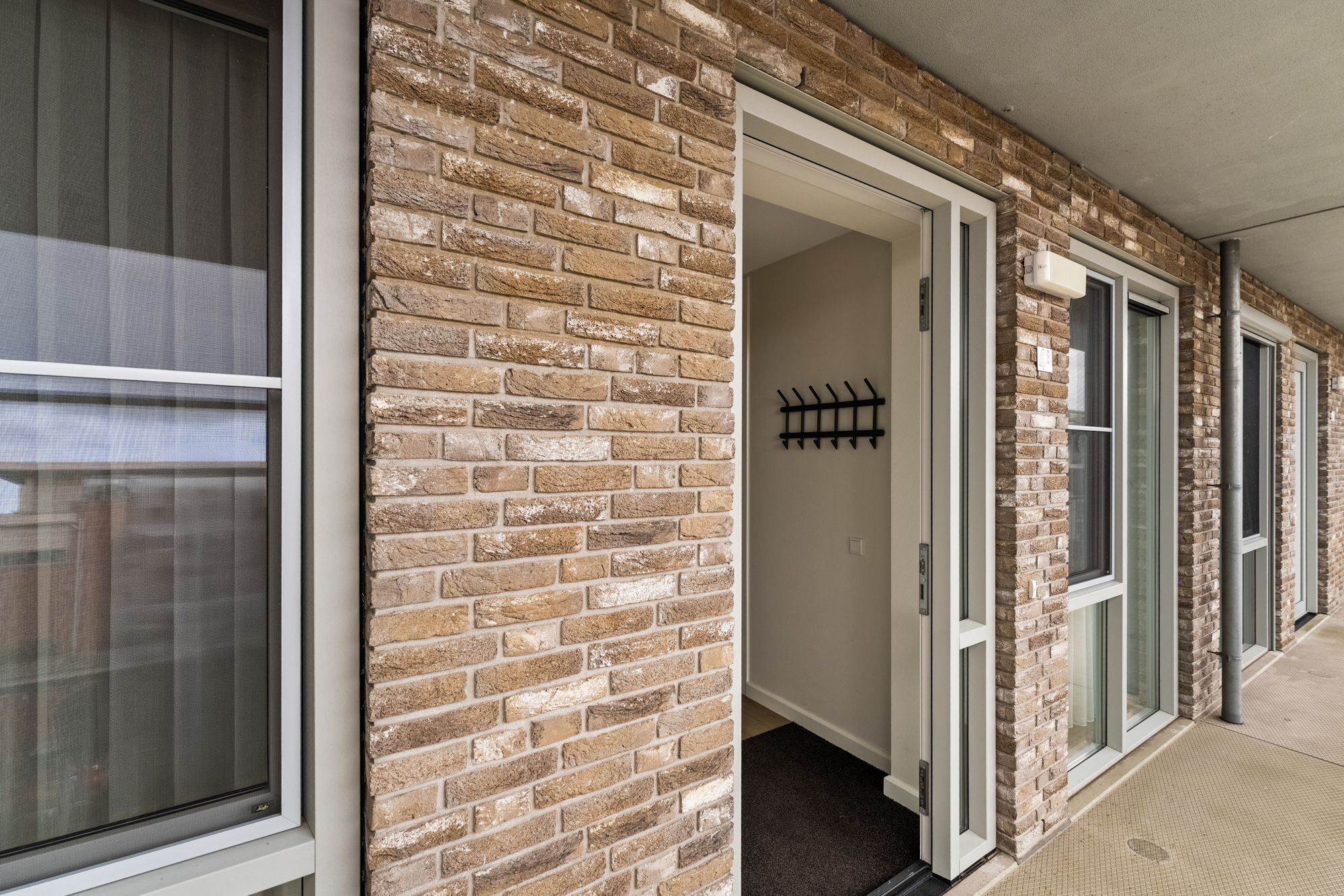 Photo 12 of Beyerinckstraat 4-E