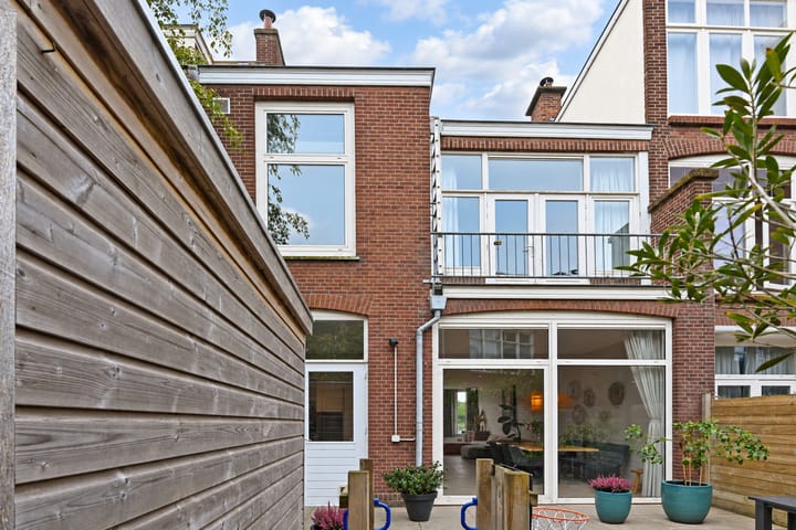 Tussenwoning te koop: Kranenburgweg 16, 'S-Gravenhage