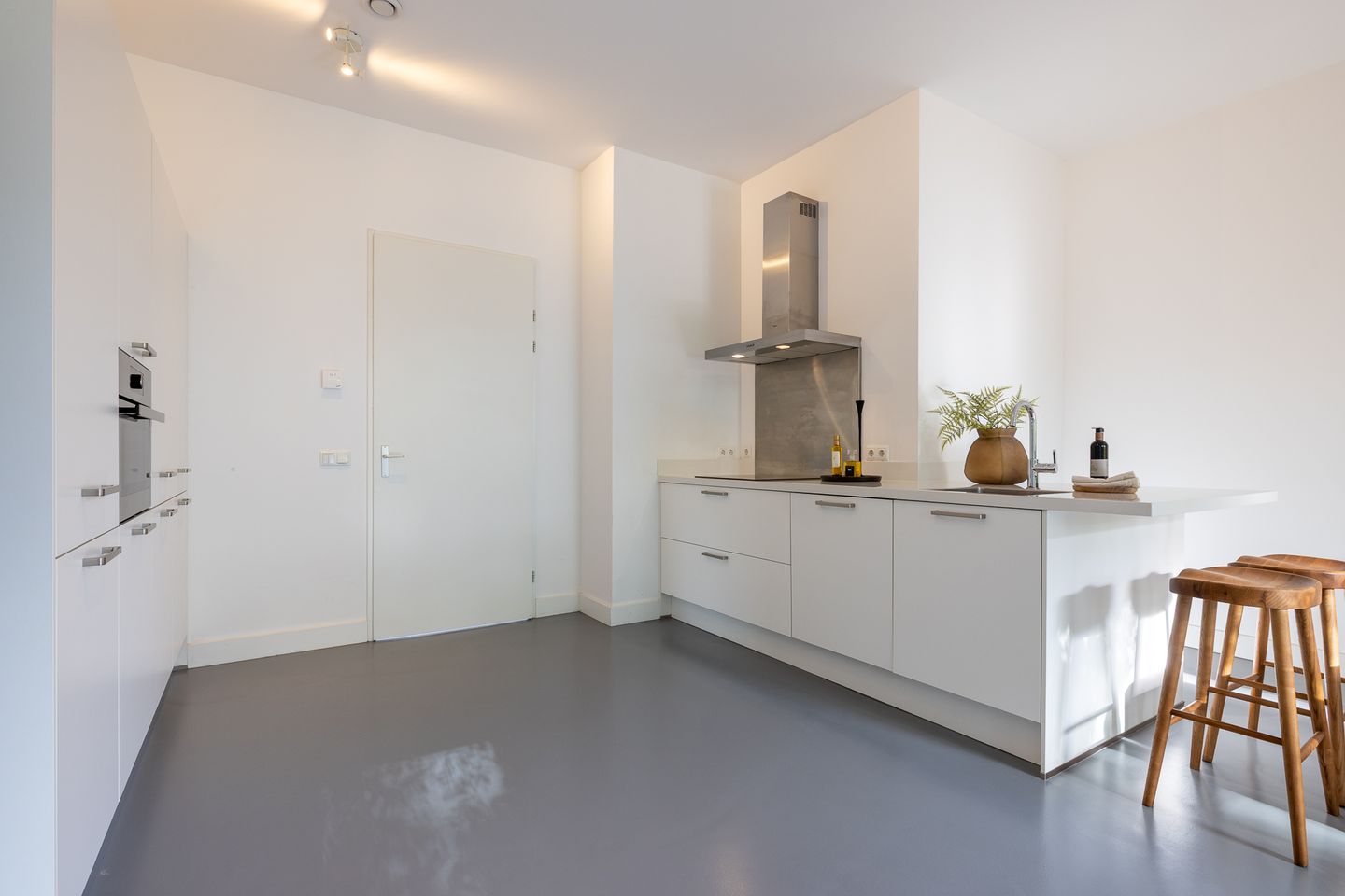 Photo 19 of Herlaerstraat 8-B