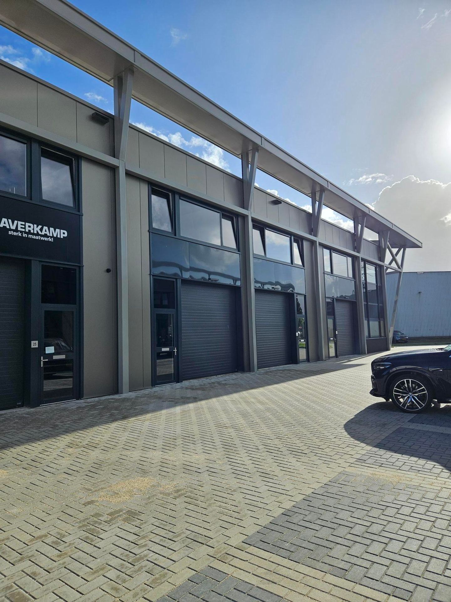 Bekijk foto 2 van Duisburgstraat 23
