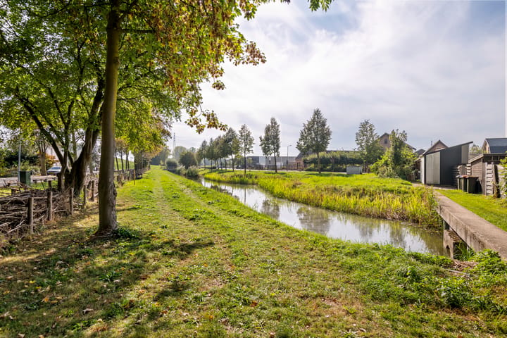 Tussenwoning te koop: Oude Medelsestraat 78, Tiel