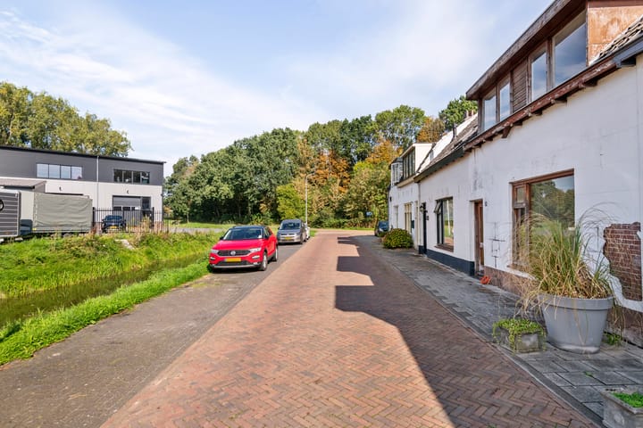 Tussenwoning te koop: Oude Medelsestraat 78, Tiel