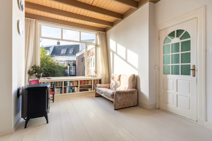 Tussenwoning te koop: van Asbeckstraat 10, Leeuwarden