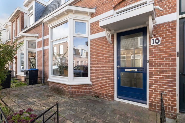 Tussenwoning te koop: van Asbeckstraat 10, Leeuwarden