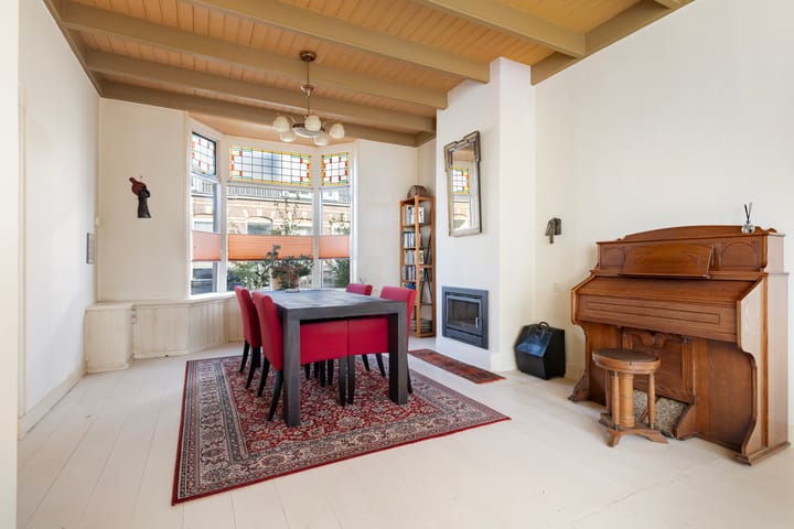 Tussenwoning te koop: van Asbeckstraat 10, Leeuwarden