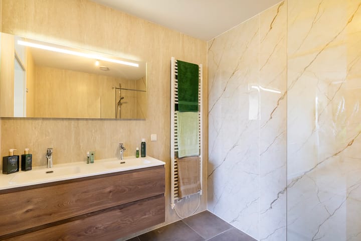 Appartement te koop: Aleyda van Raephorstlaan 151, Rotterdam